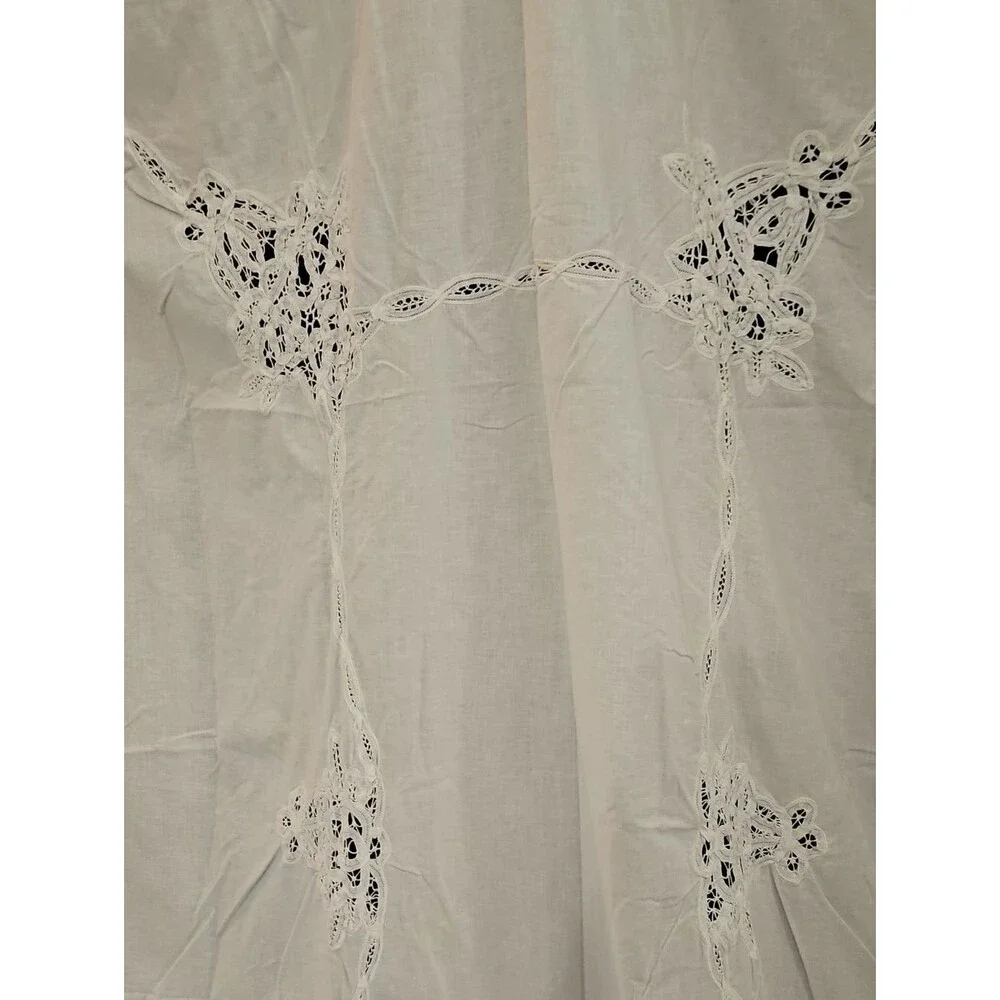 Unbranded battenburg lace